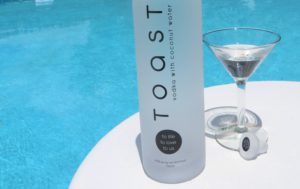 toast-vodka-review-chilled-poolside- @fooddrunkie